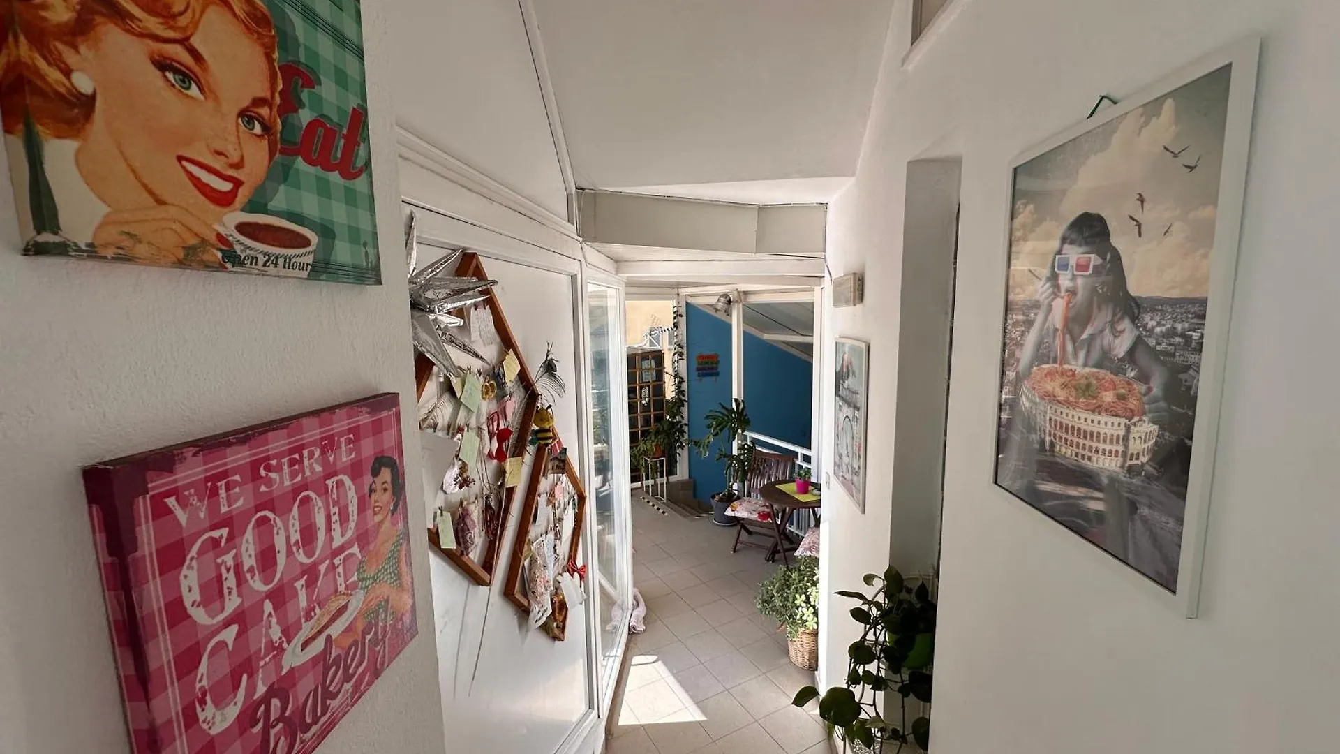 Crazy House Hostel Pula