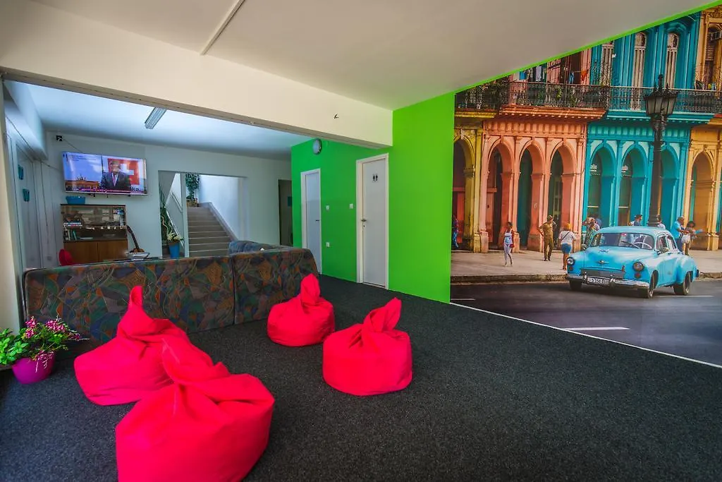 Crazy House Hostel Pula