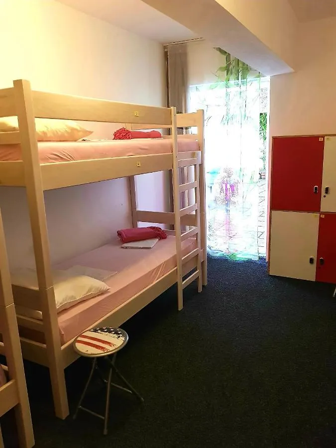 Crazy House Hostel Pula